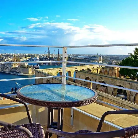 Castille Penthouses Aparthotel